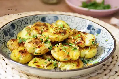 Pretzels fried potatoes