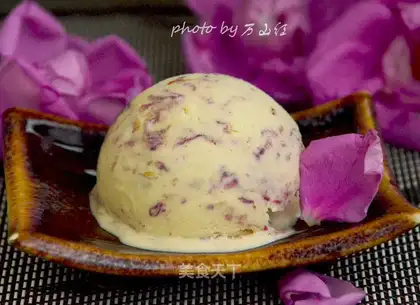 Rose ice cream