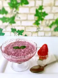Twinberry cream