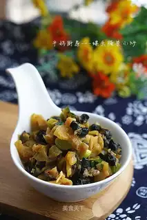 Snail pickles