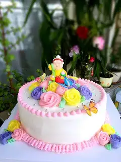 Birthday cake for the birthday girl