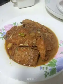 Red-fried fish