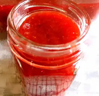 Strawberry sauce