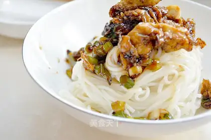 Fried noodles