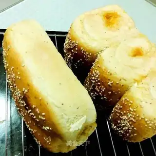 Soy sauce toast