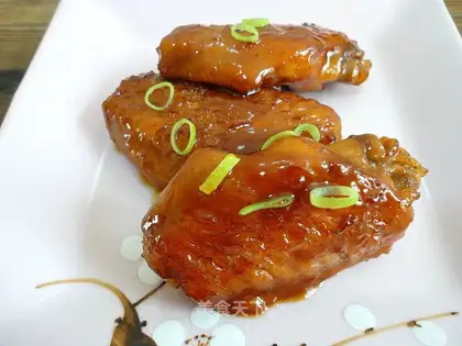 Red chicken wings