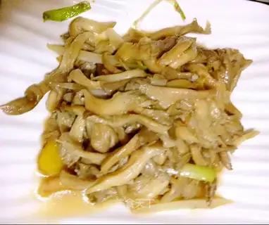 Scramble mushrooms
