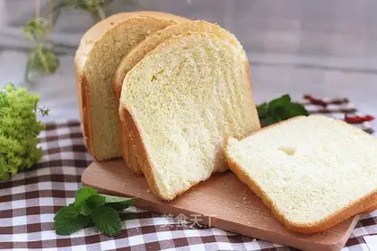 Egg milk toast
