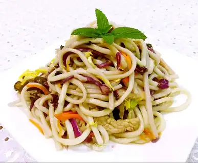 ♪ I've got noodles ♪