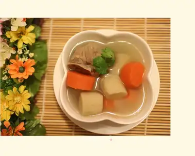 Cow and radish steak soup
