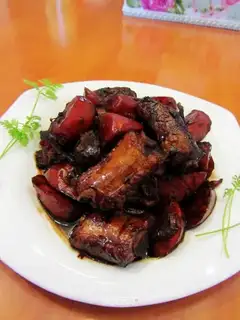 Thirty-seven carrots for ribs