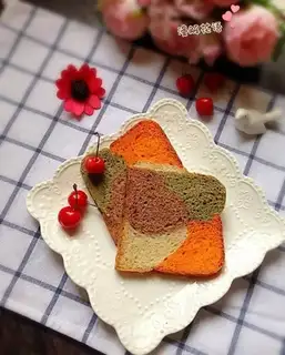 Four-colour toast