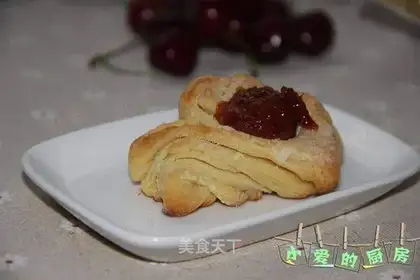 Cherry Danish