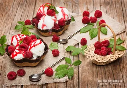 Cherry cheese cream