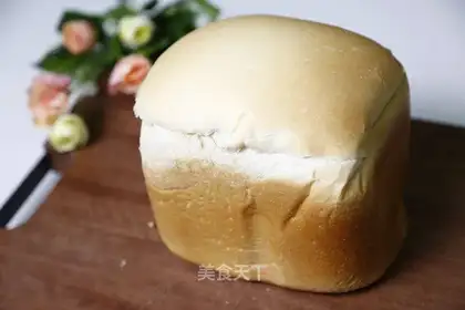 Light cream toast