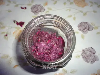 Homemade rose sauce