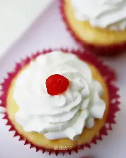 Paper cream cake
