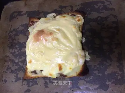 Cheese mashed mashed toast