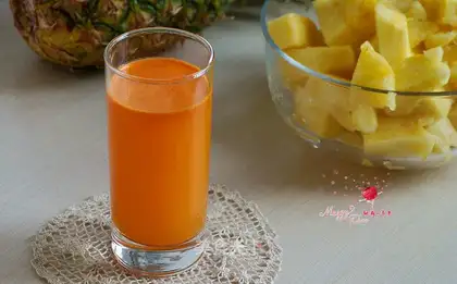 Pineapple carrot juice