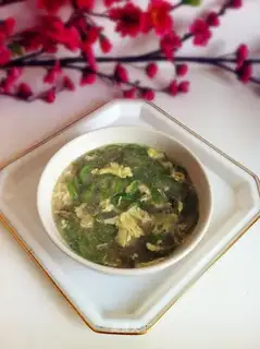 Smelt egg soup