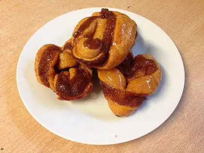 Peking's sweet ears