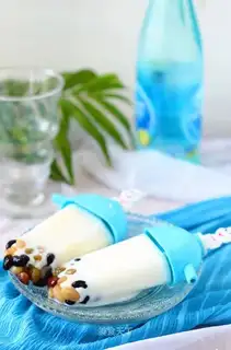 Bean milk popsicles