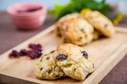 Cranberry scon