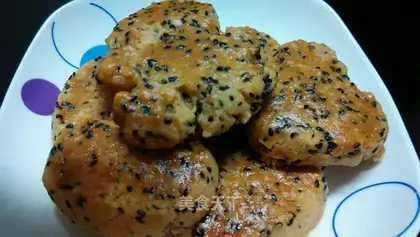A fragrance sesame cake
