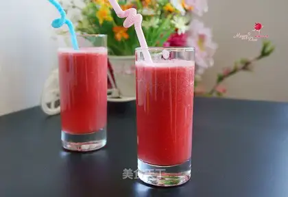 Watermelon tomato juice