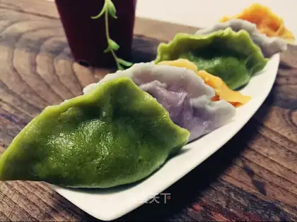 Colour dumplings