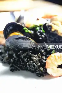 Fish ink, seafood