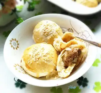 Fresh meat mooncake