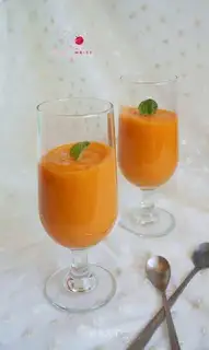 Mango goldmelon carrot juice