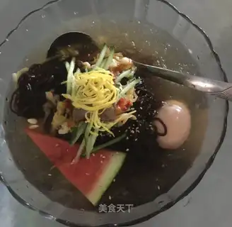 Yonbong's golden and cold side