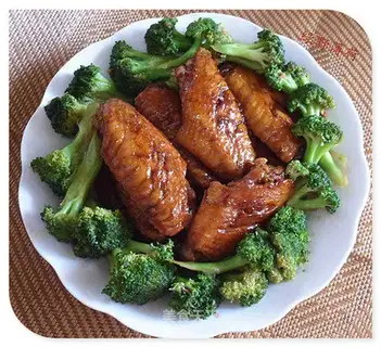 Pelican chicken wings