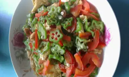 Autumn pepper fried eggs