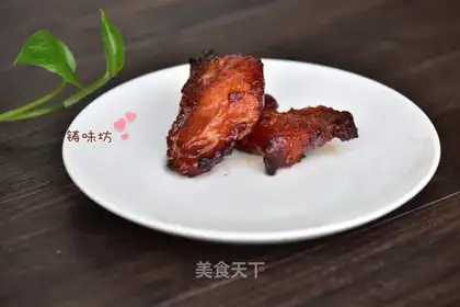 Honey sauce and roast meat