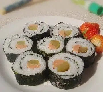 Sour cucumber sushi