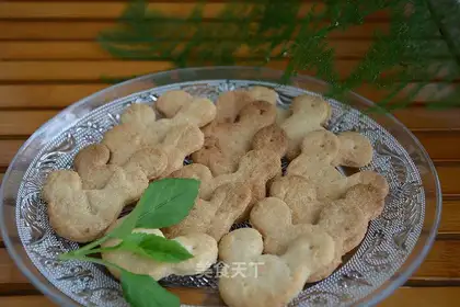Bear crackers