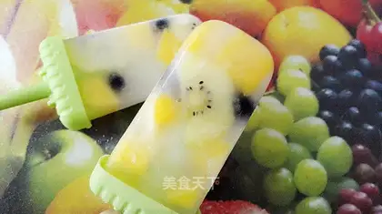 Fruit popsicles