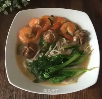 Shrimp noodles
