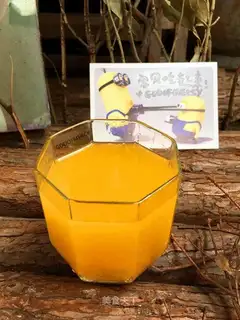 Fresh orange juice