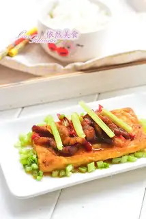 Tofu with meat