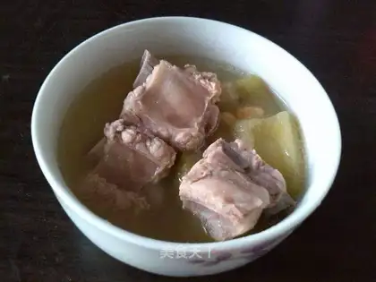 Suffering melon cucumber broccoli soup