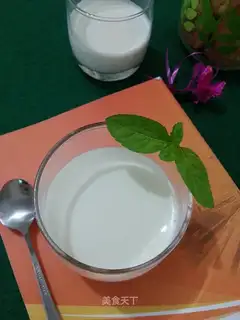 Almond milk tea