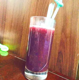 Fresh grape juice