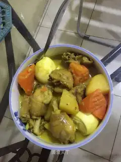 Curry chicken