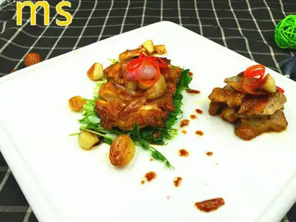 Onion, black pepper, chicken legs