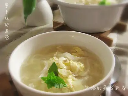 Oilless radish shrimp soup