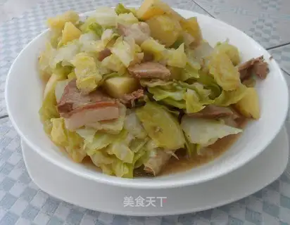 Potatoes with cabbage